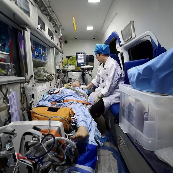 武汉私人救护车租赁费用