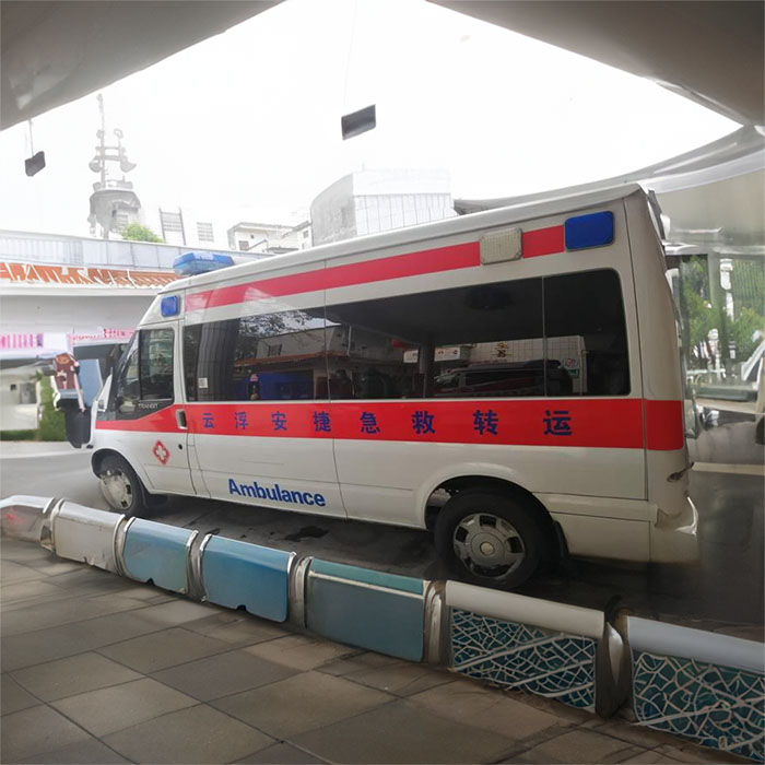 武汉私人救护车租车联系电话