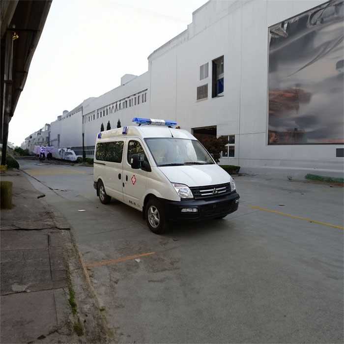 武汉私人救护车租车电话