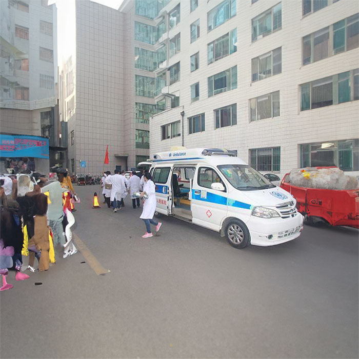 武汉出租120