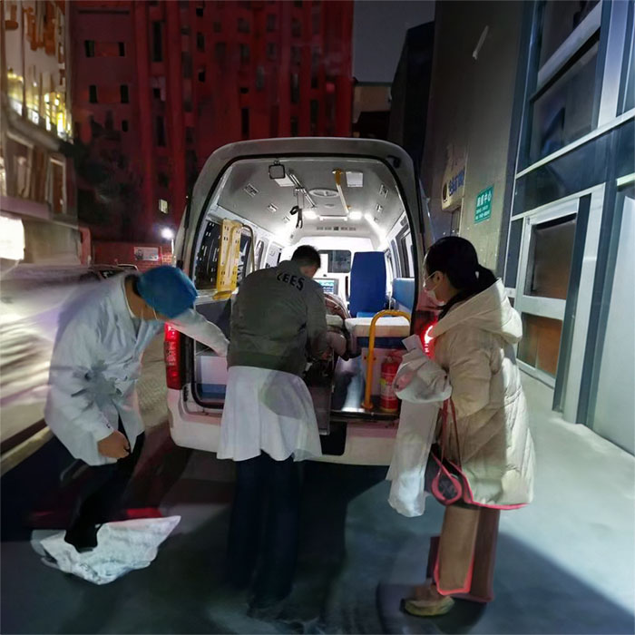 武汉私人救护车出租联系方式