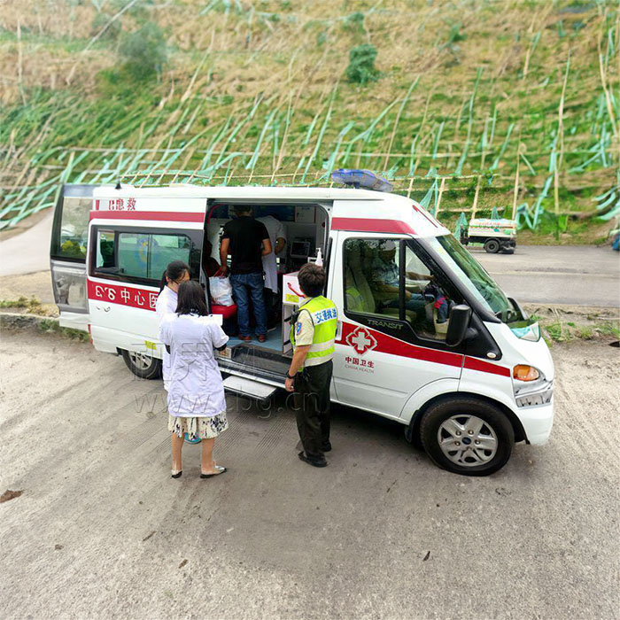 武汉急救车租赁联系电话