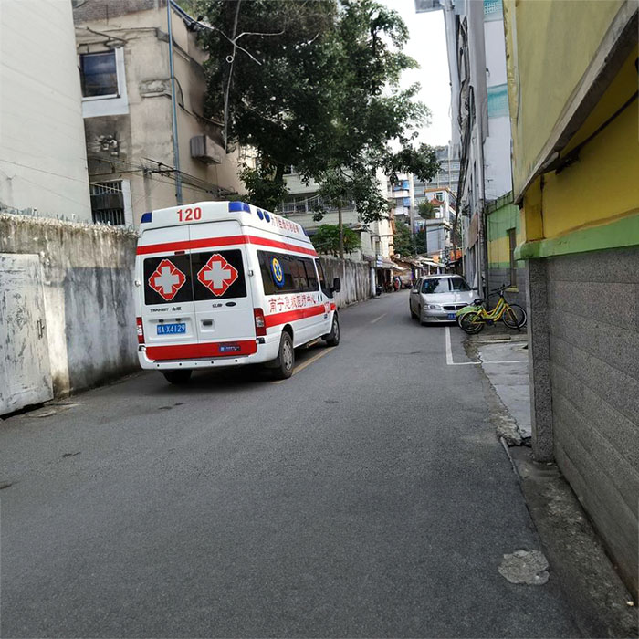 武汉私人救护车租车联系方式