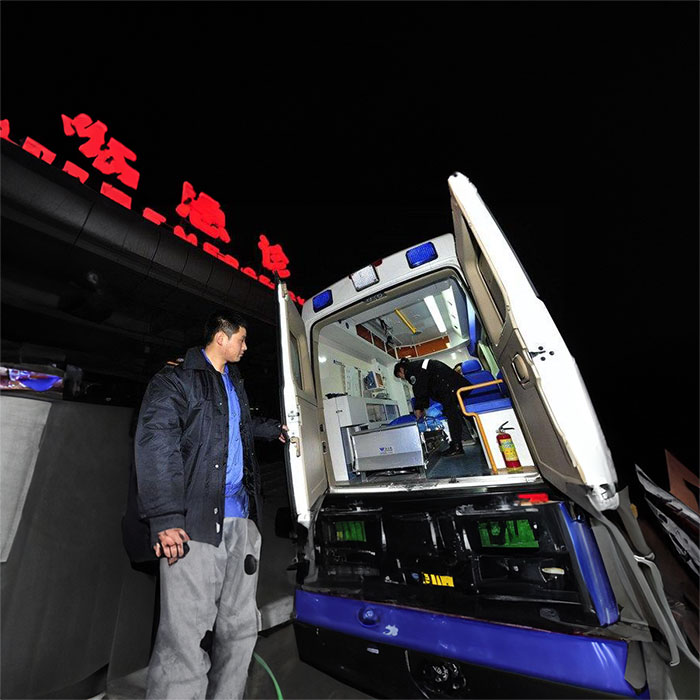 武汉出租120