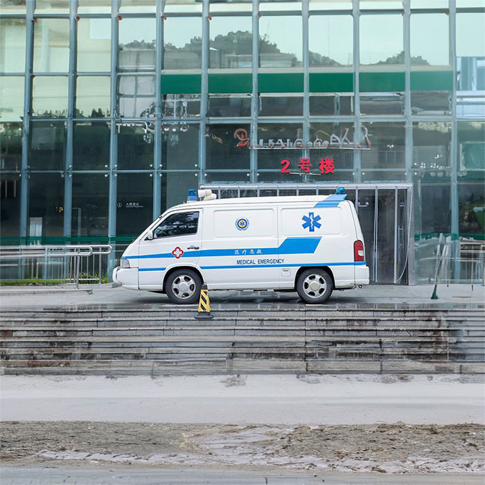 武汉急救车租赁联系电话