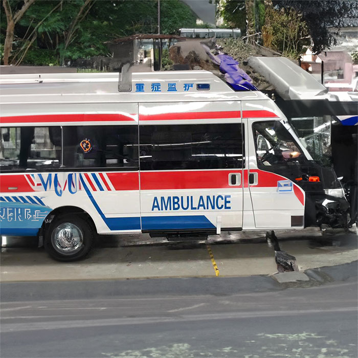 武汉私人救护车租车电话