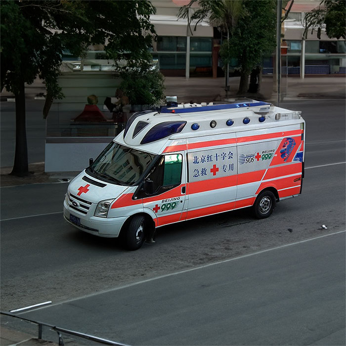 武汉私人救护车租赁费用