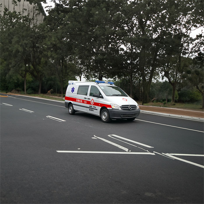 武汉私人救护车租车联系方式