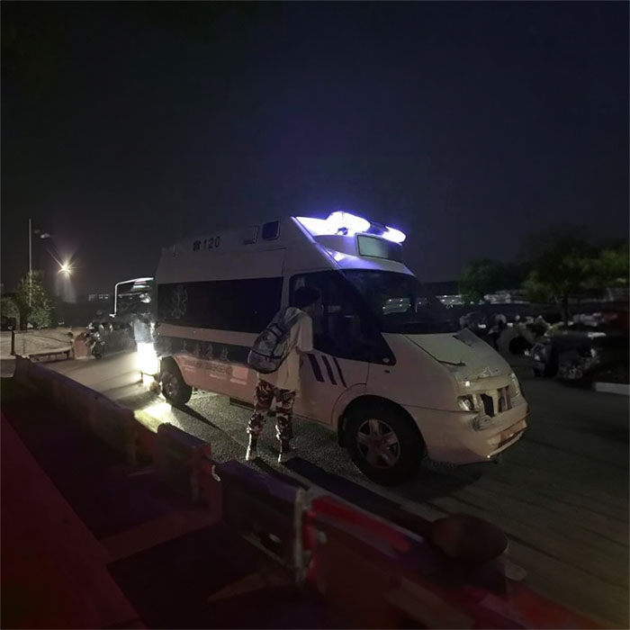武汉私人救护车租车联系电话