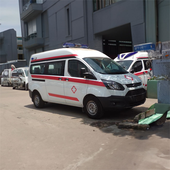 武汉私人救护车租车电话